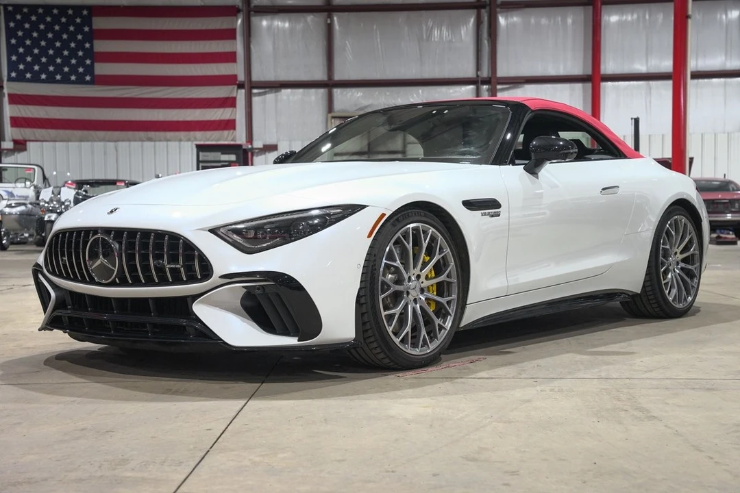 2022 Mercedes-Benz SLS AMG - Image 18 of 31