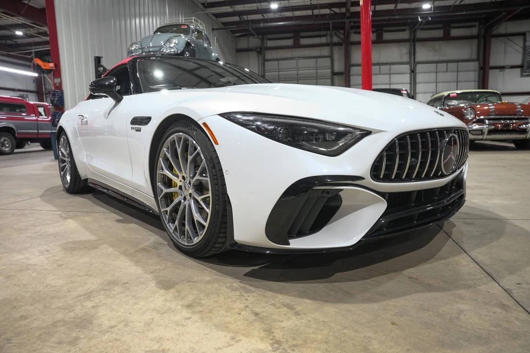 2022 Mercedes-Benz SLS AMG - Image 24 of 31