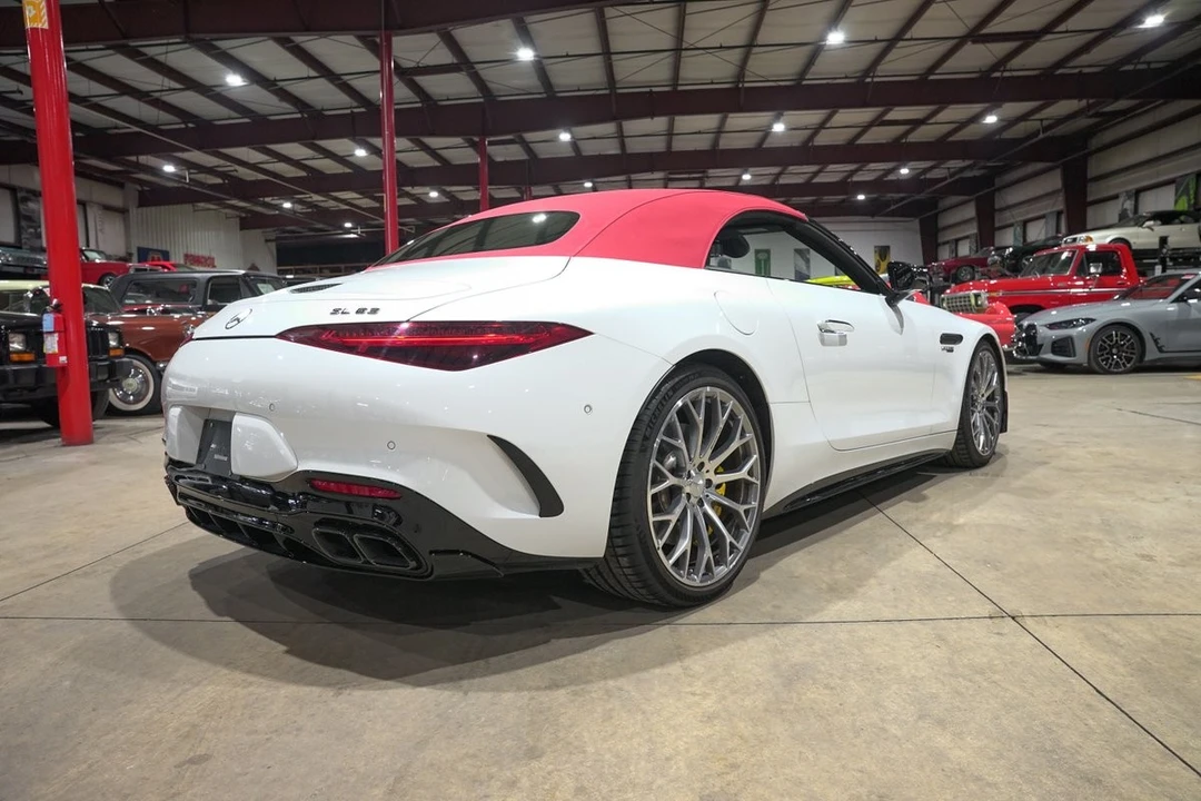 2022 Mercedes-Benz SLS AMG - Image 22 of 31