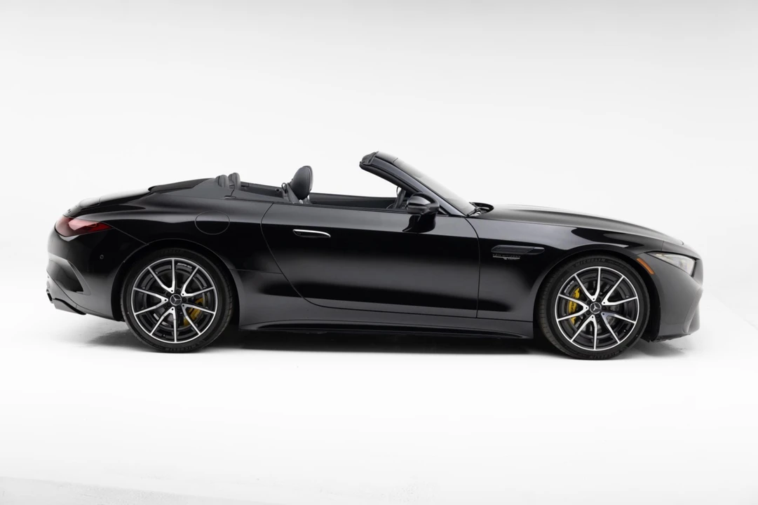 2022 Mercedes-Benz SLS AMG - Image 13 of 31