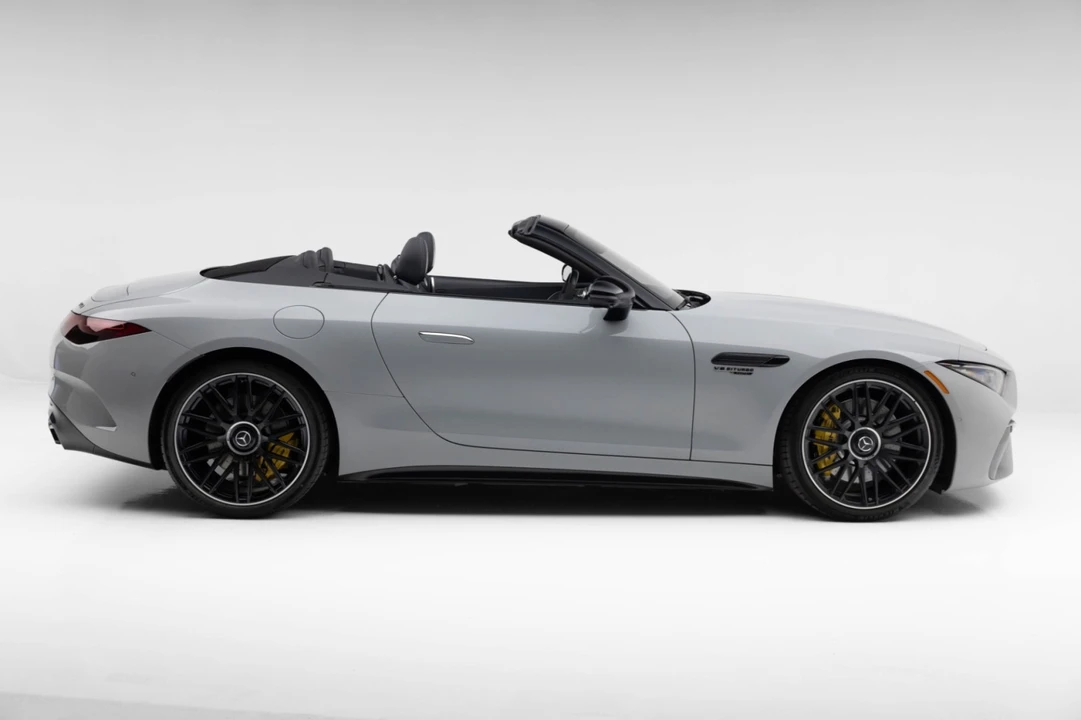 2022 Mercedes-Benz SLS AMG - Image 15 of 31