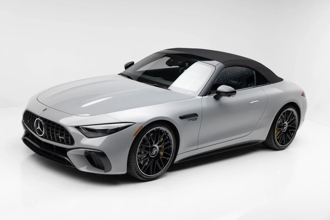2022 Mercedes-Benz SLS AMG - Image 17 of 31