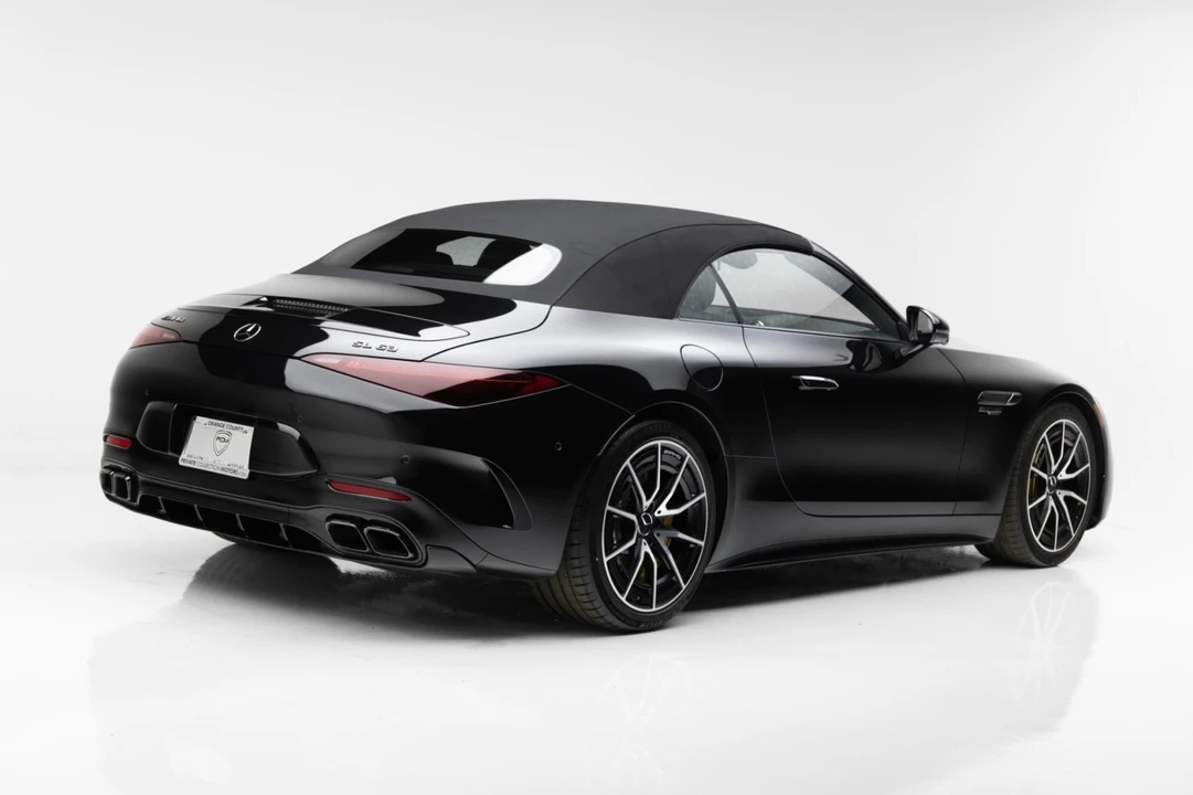 2022 Mercedes-Benz SLS AMG - Image 27 of 31