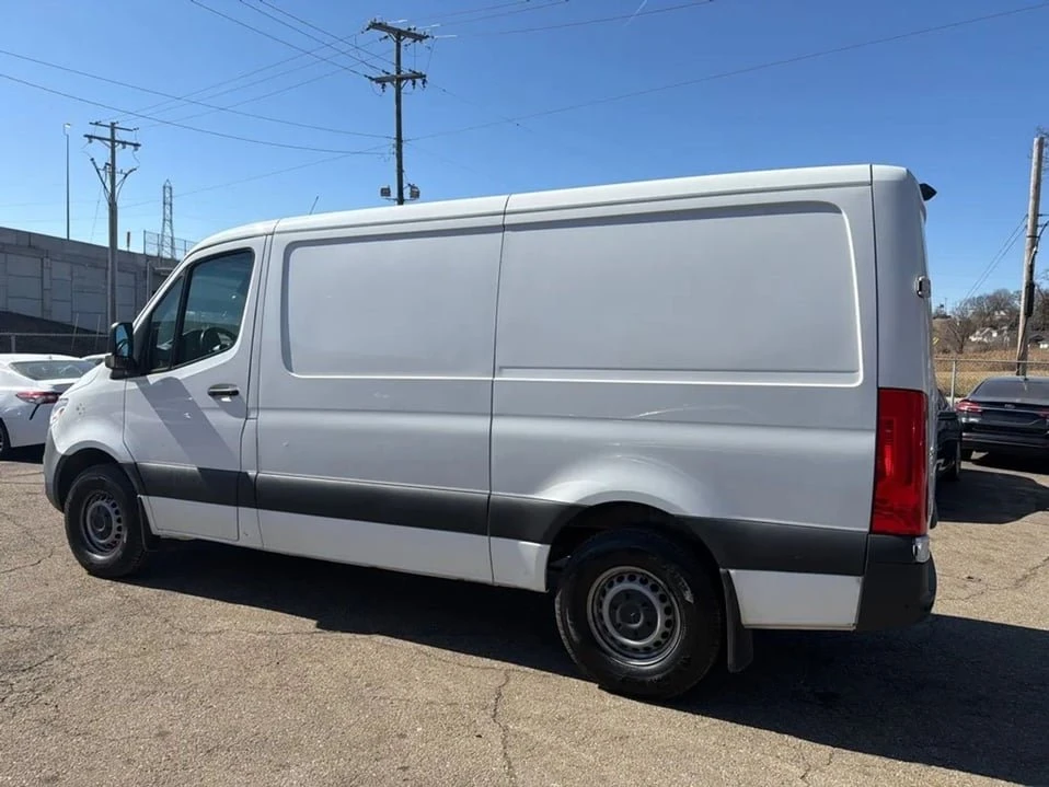 2022 Mercedes-Benz VS30 Sprinter - Image 9 of 14