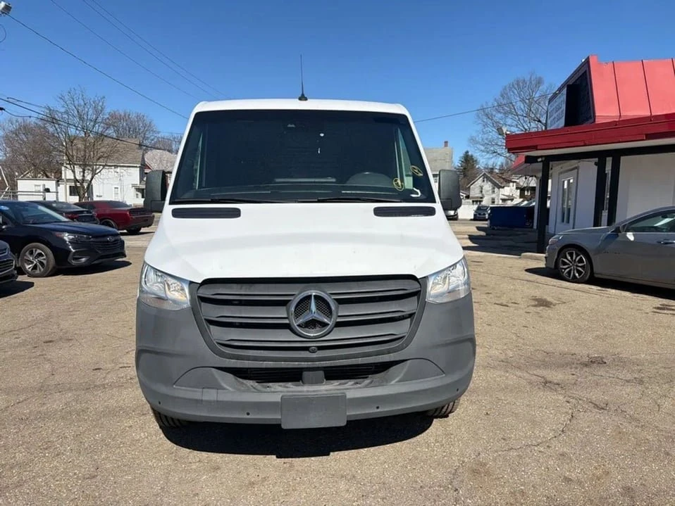 2022 Mercedes-Benz VS30 Sprinter - Image 2 of 14