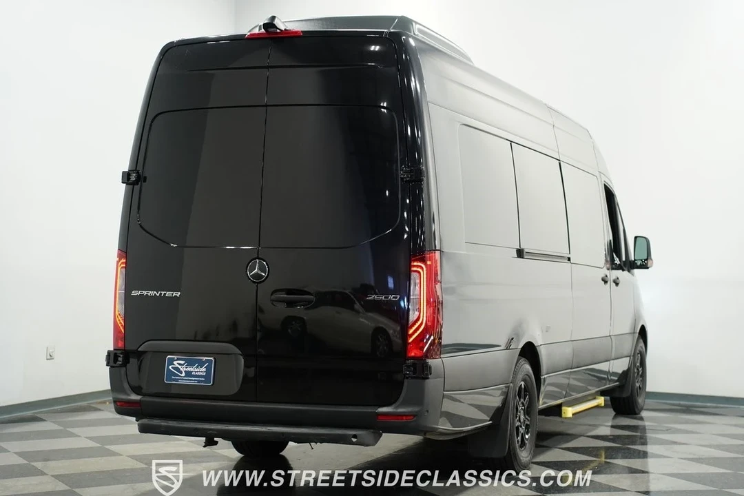 2022 Mercedes-Benz VS30 Sprinter - Image 11 of 21