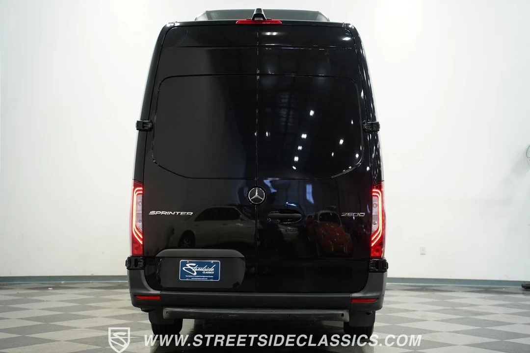 2022 Mercedes-Benz VS30 Sprinter - Image 10 of 21