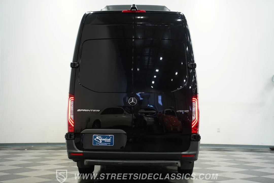 2022 Mercedes-Benz VS30 Sprinter - Image 9 of 12