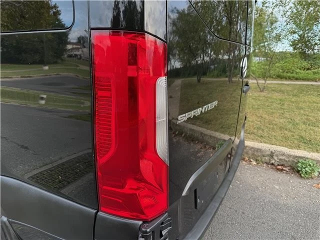 2022 Mercedes-Benz VS30 Sprinter - Image 10 of 21