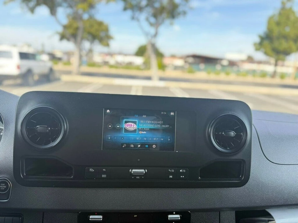 2022 Mercedes-Benz VS30 Sprinter - Image 13 of 27