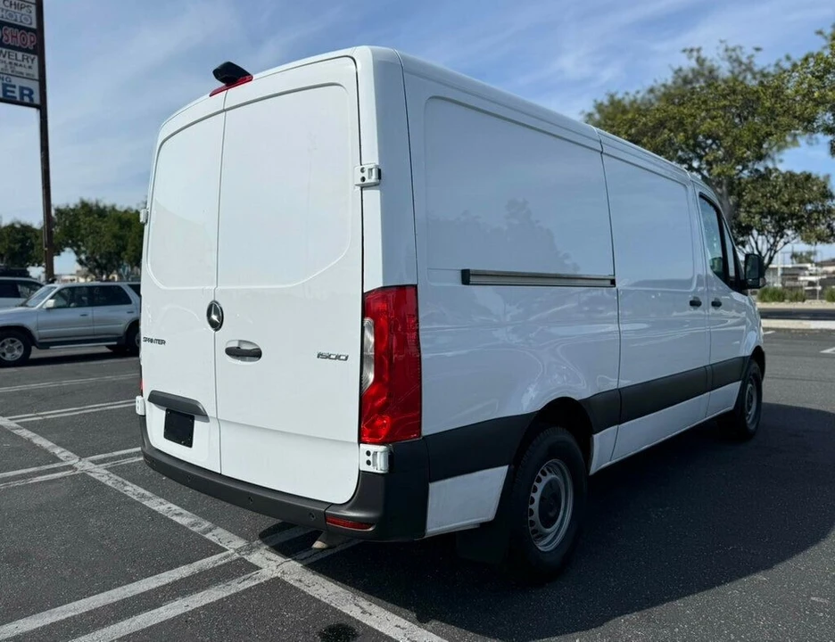 2022 Mercedes-Benz VS30 Sprinter - Image 4 of 27