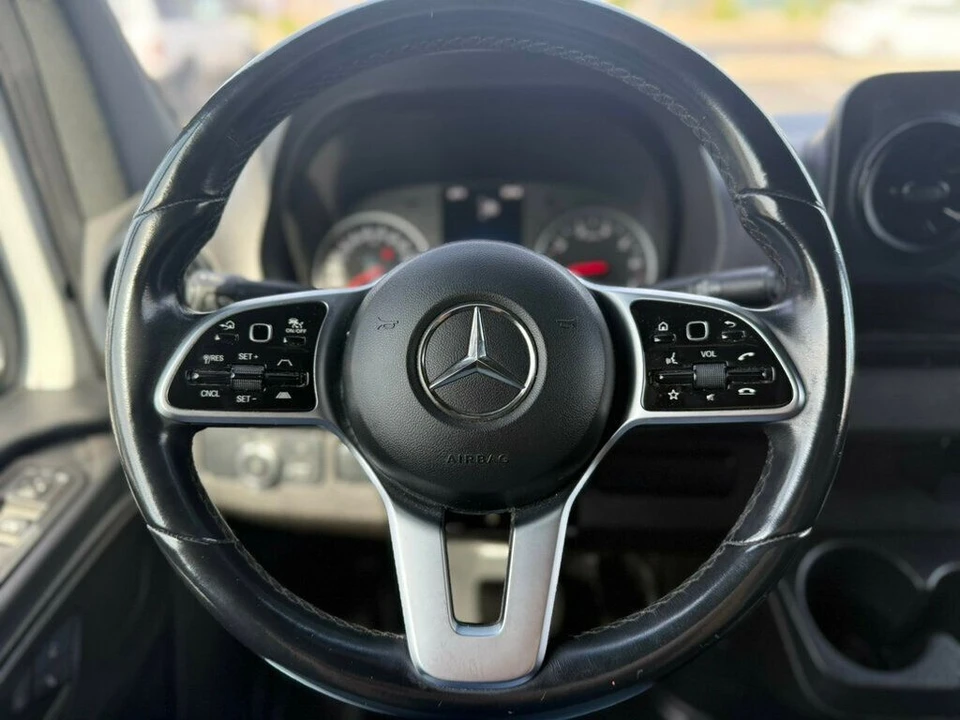 2022 Mercedes-Benz VS30 Sprinter - Image 9 of 27