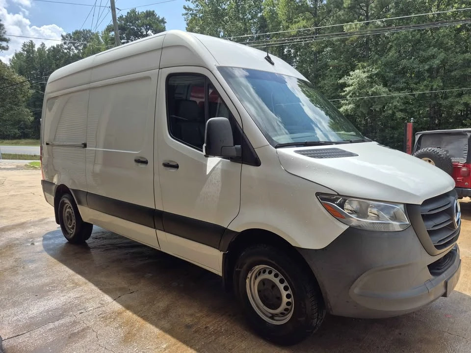 2022 Mercedes-Benz VS30 Sprinter - Image 2 of 10