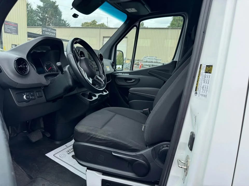 2022 Mercedes-Benz VS30 Sprinter - Image 8 of 11