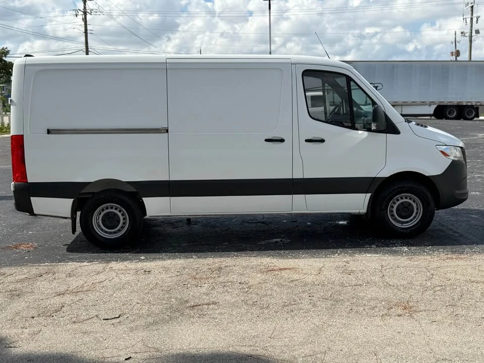 2022 Mercedes-Benz VS30 Sprinter - Image 10 of 20