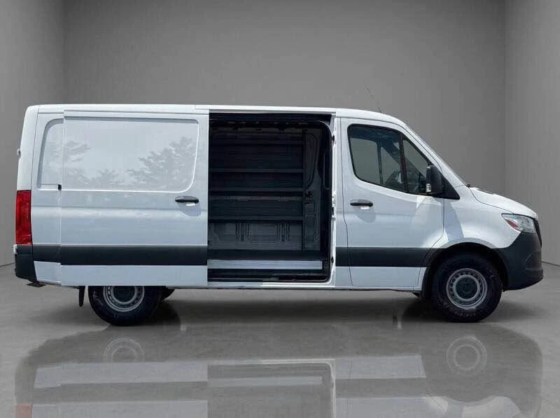2022 Mercedes-Benz VS30 Sprinter - Image 7 of 12