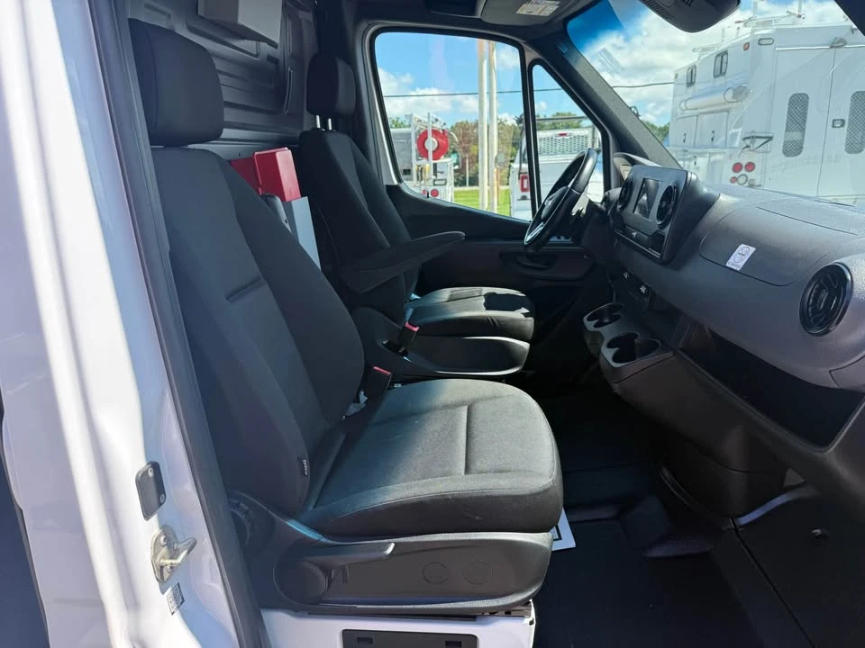 2022 Mercedes-Benz VS30 Sprinter - Image 16 of 18