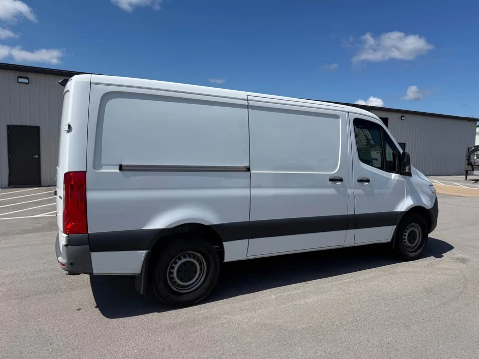 2022 Mercedes-Benz VS30 Sprinter - Image 8 of 18