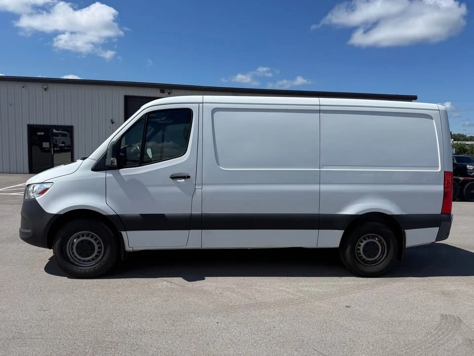 2022 Mercedes-Benz VS30 Sprinter - Image 3 of 18