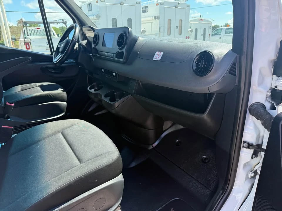 2022 Mercedes-Benz VS30 Sprinter - Image 15 of 18