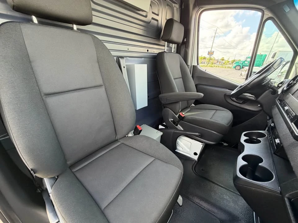 2022 Mercedes-Benz VS30 Sprinter - Image 17 of 20