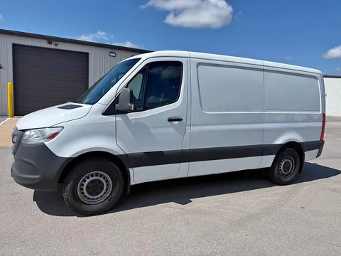 2022 Mercedes-Benz Sprinter 1500 Cargo Standard Roof w/144" WB Van 3D