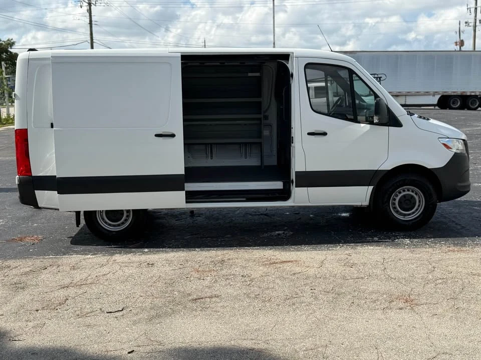 2022 Mercedes-Benz VS30 Sprinter - Image 11 of 20