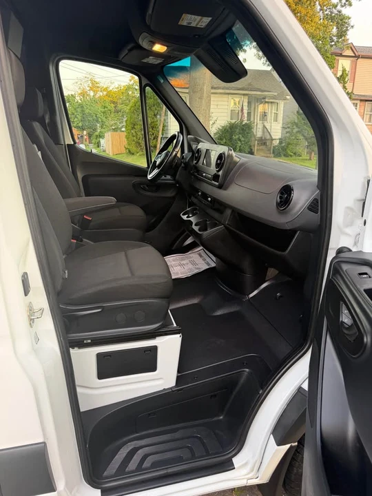 2022 Mercedes-Benz VS30 Sprinter - Image 10 of 19