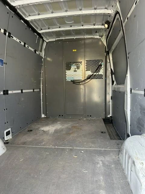 2022 Mercedes-Benz VS30 Sprinter - Image 18 of 24