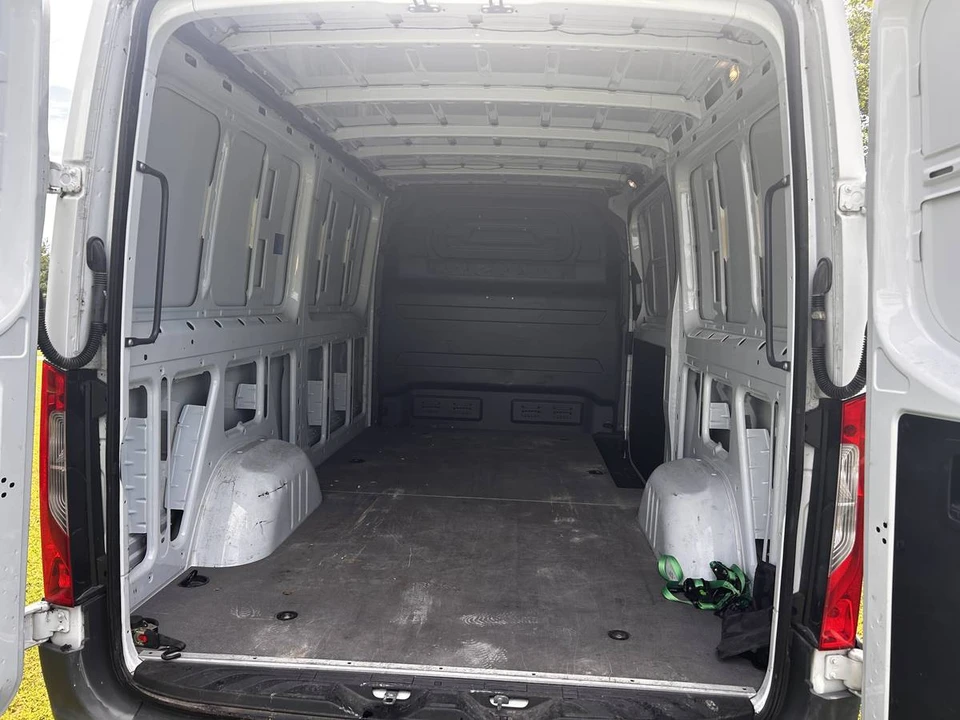 2022 Mercedes-Benz VS30 Sprinter - Image 7 of 11