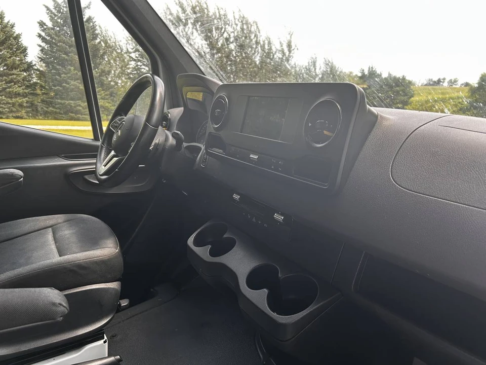 2022 Mercedes-Benz VS30 Sprinter - Image 8 of 11