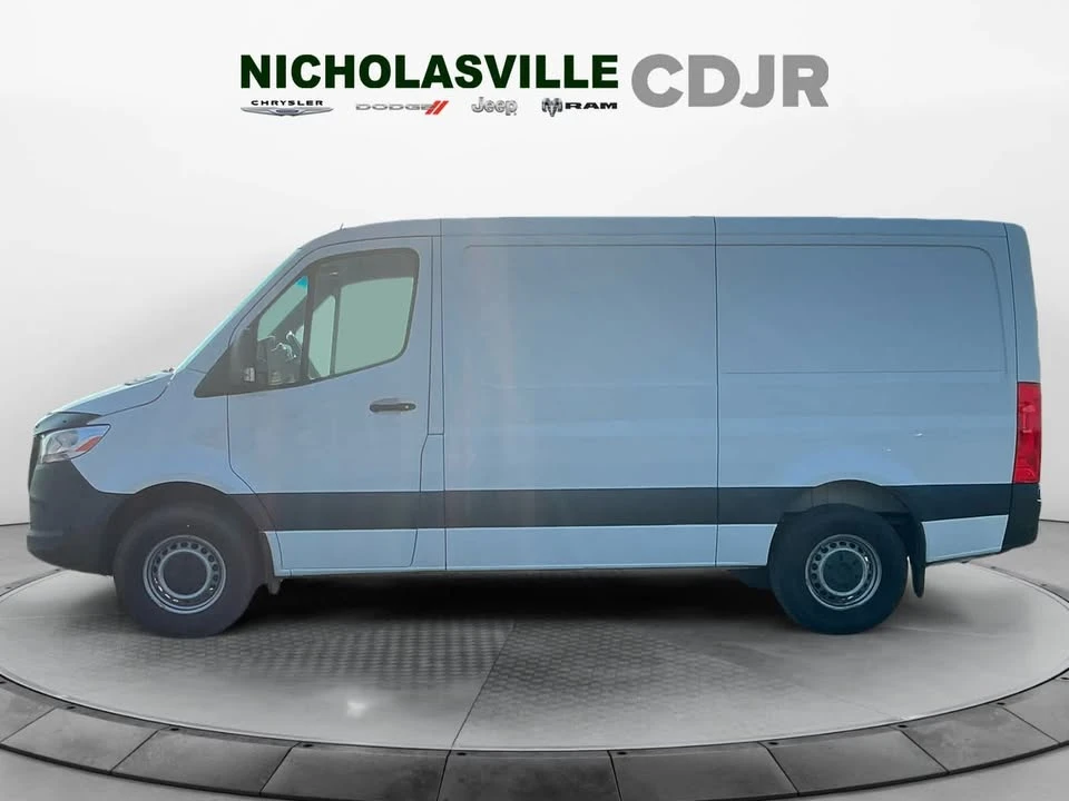 2022 Mercedes-Benz VS30 Sprinter - Image 2 of 20