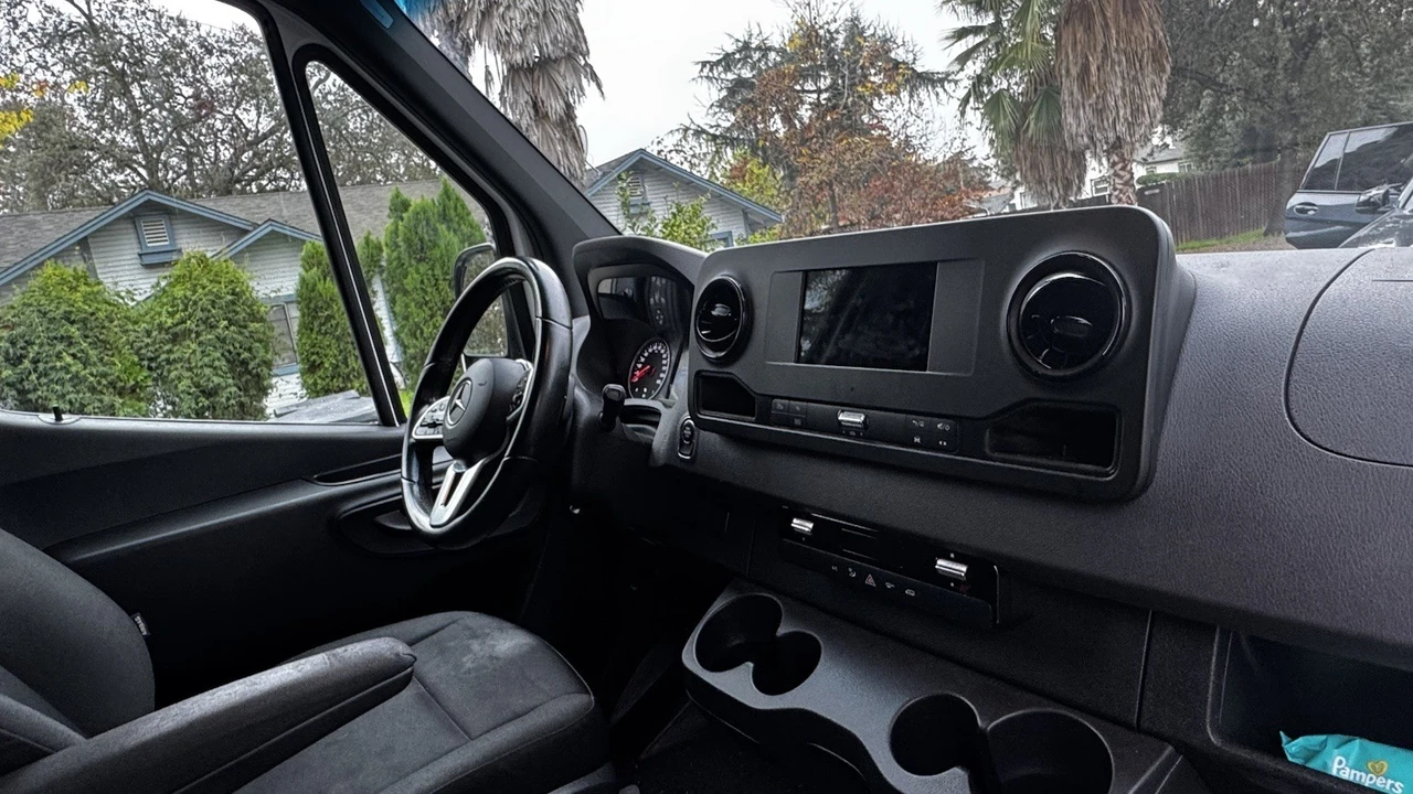2022 Mercedes-Benz VS30 Sprinter - Image 8 of 13