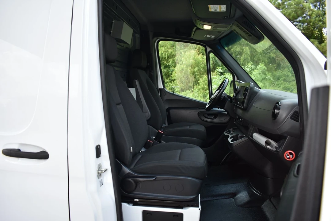 2022 Mercedes-Benz VS30 Sprinter - Image 16 of 21