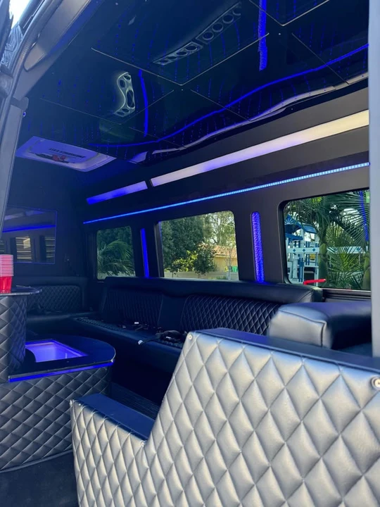 2022 Mercedes-Benz VS30 Sprinter - Image 8 of 13