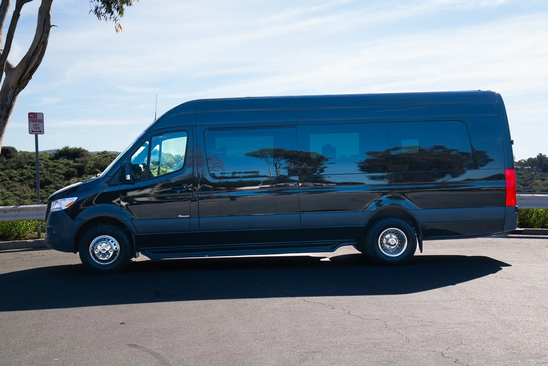 2022 Mercedes-Benz VS30 Sprinter - Image 6 of 21