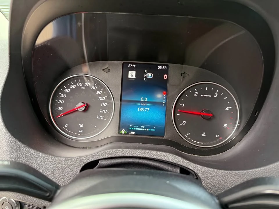 2022 Mercedes-Benz VS30 Sprinter - Image 10 of 19