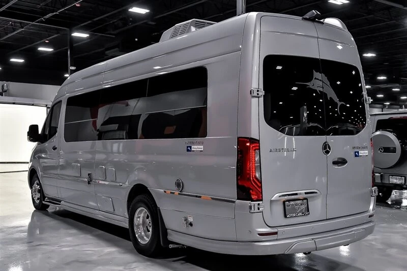 2022 Mercedes-Benz VS30 Sprinter - Image 8 of 21