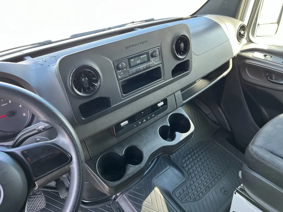 2022 Mercedes-Benz VS30 Sprinter - Image 13 of 19