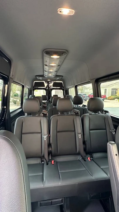 2022 Mercedes-Benz VS30 Sprinter - Image 2 of 8