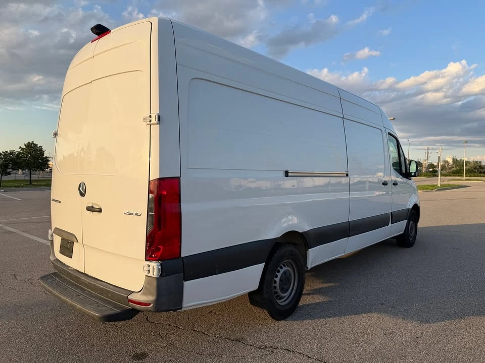 2022 Mercedes-Benz VS30 Sprinter - Image 5 of 14