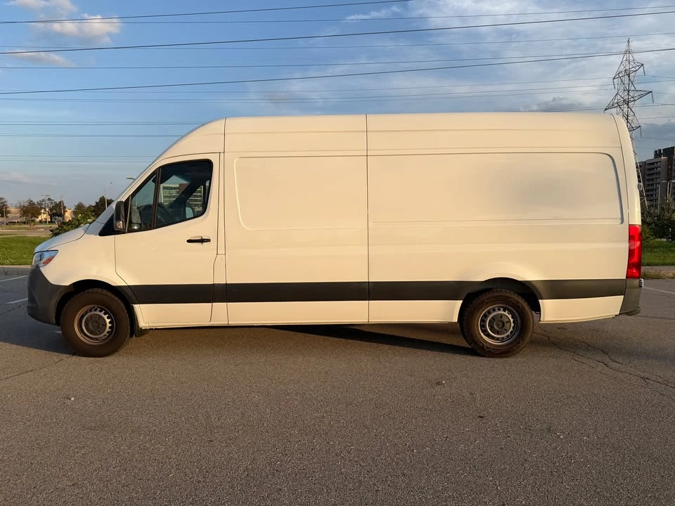 2022 Mercedes-Benz VS30 Sprinter - Image 2 of 14