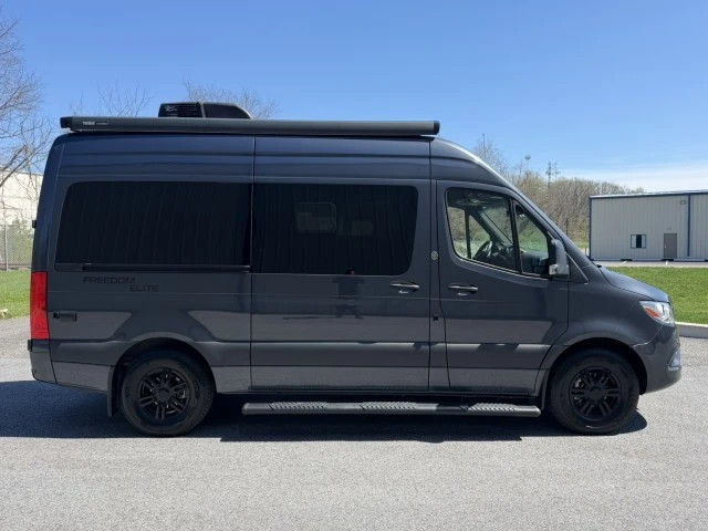 2022 Mercedes-Benz VS30 Sprinter - Image 9 of 21