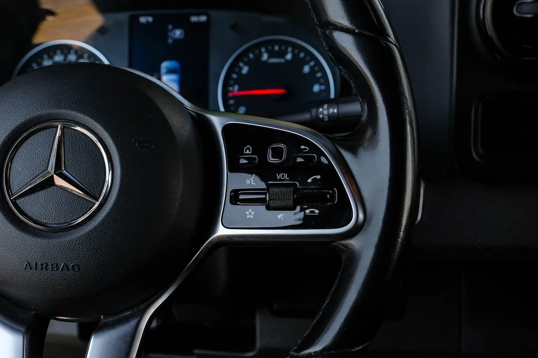 2022 Mercedes-Benz VS30 Sprinter - Image 18 of 21