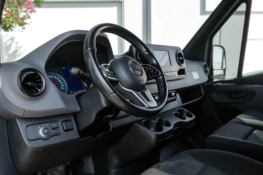 2022 Mercedes-Benz VS30 Sprinter - Image 4 of 21