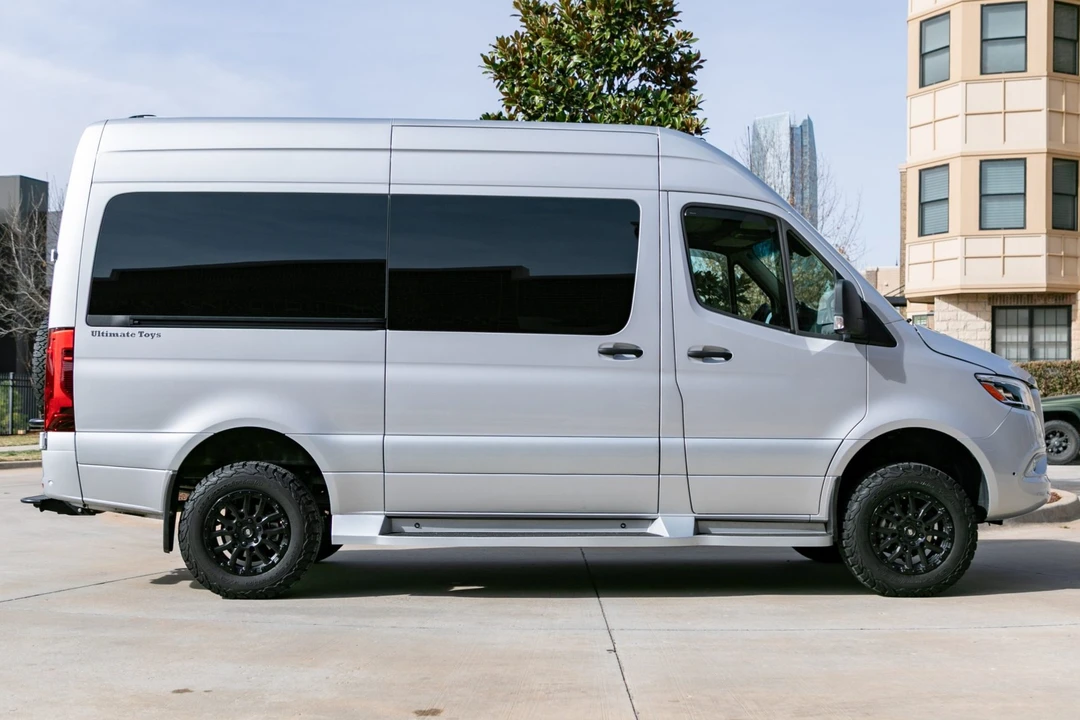 2022 Mercedes-Benz VS30 Sprinter - Image 3 of 9