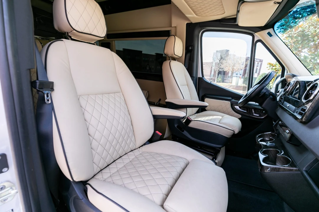 2022 Mercedes-Benz VS30 Sprinter - Image 4 of 9