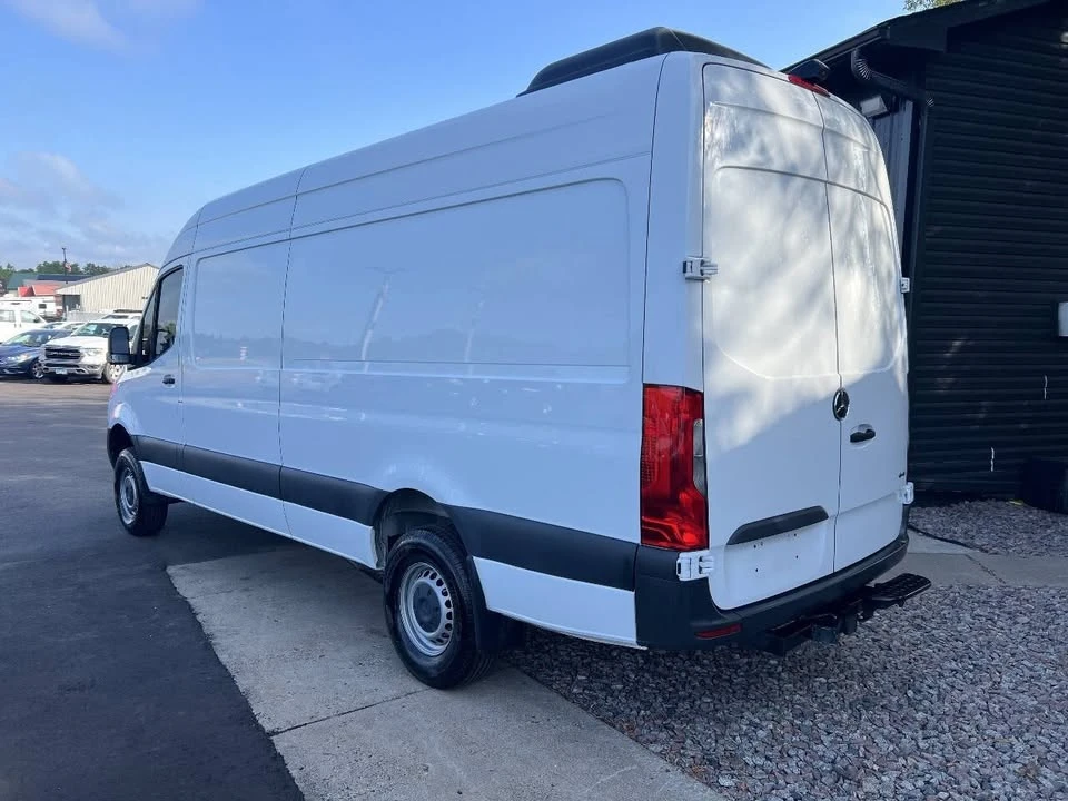 2022 Mercedes-Benz VS30 Sprinter - Image 2 of 15