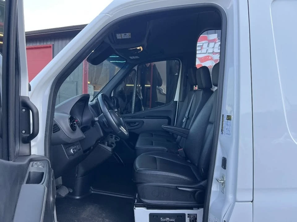 2022 Mercedes-Benz VS30 Sprinter - Image 7 of 15