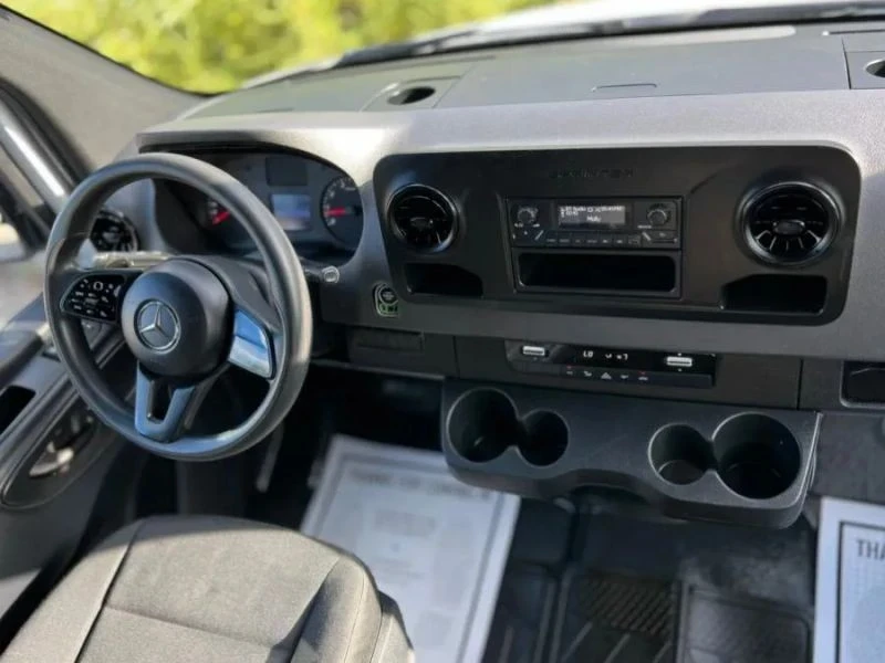 2022 Mercedes-Benz VS30 Sprinter - Image 10 of 12